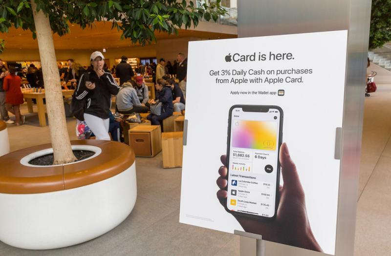 Après la carte de crédit, Apple lance un compte épargne pour ses clients  américains